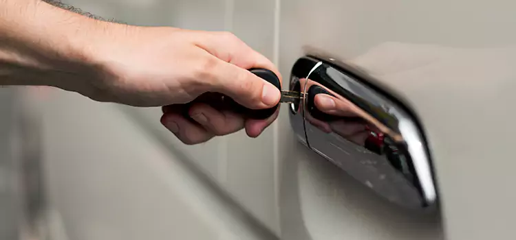Why Choose Our Auto Locksmith Team in St. Petersburg, FL?